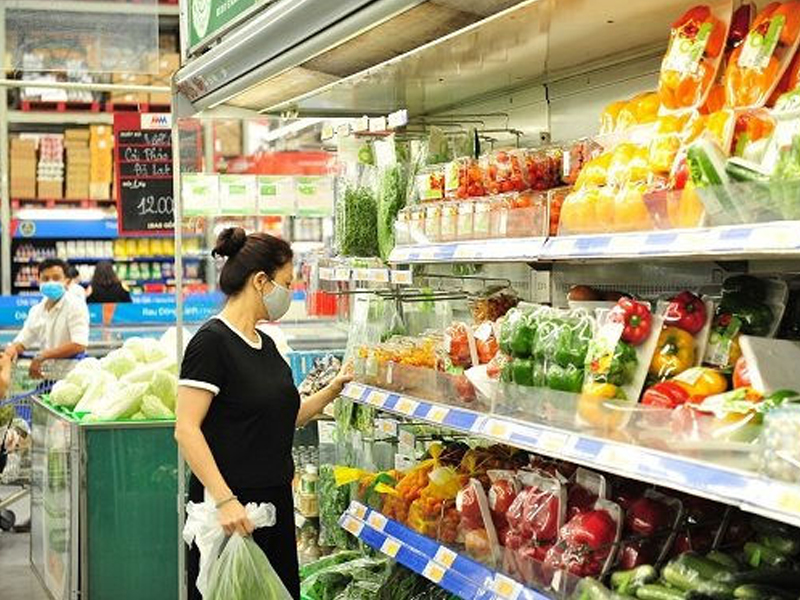 Kinh tế khó khăn khiến chi tiêu sụt giảm